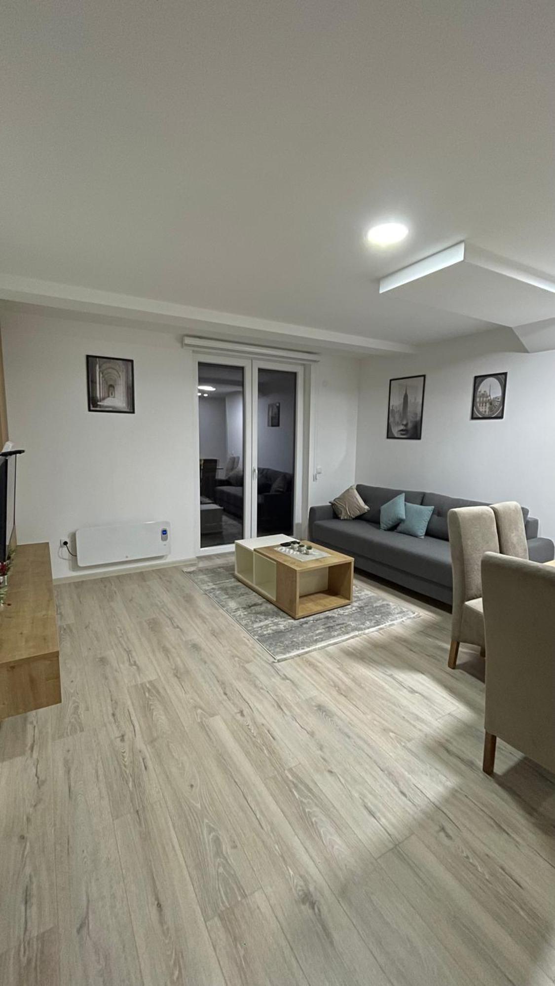 Geregs Alibi - Free Apartment *